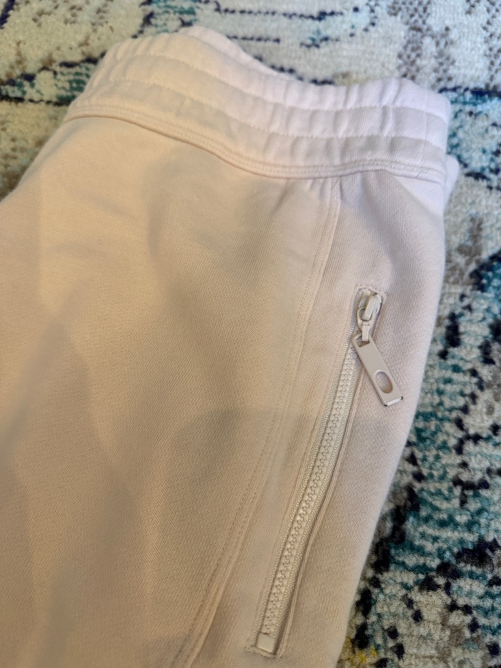 Fabletics Cream Joggers
Size Medium - Picture 2 of 8